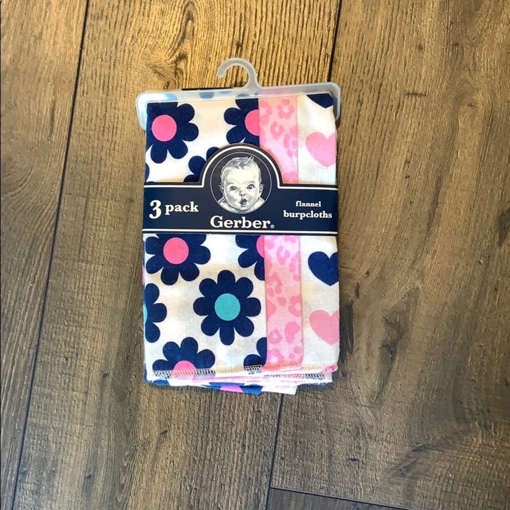 [Gerber] burp cloths